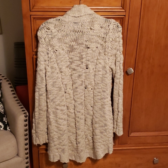Like New Jessica Simpson Cable Knit Sweater Beige - Picture 4 of 6